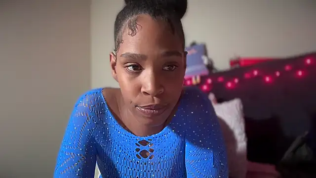 Cum2Charm online show from March 7, 2025, 2:36 am