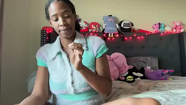 Snapshot of Cum2Charm chatting on September 30, 2025, 12:38 am Cum2Charm online show from September 30, 2025, 12:38 am