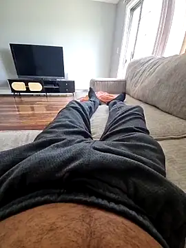 YourPersonall online show from April 18, 2026, 4:42 pm