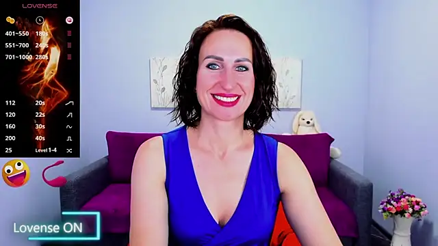 Snapshot of Nia_Smithh chatting on October 1, 2025, 12:09 pm Nia Smithh online show from October 1, 2025, 12:09 pm