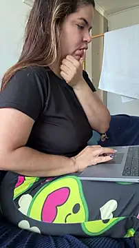 Snapshot of nurse_becky chatting on May 4, 2026, 1:47 pm nurse becky online show from May 4, 2026, 1:47 pm