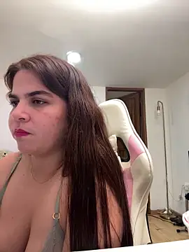 Snapshot of nurse_becky chatting on January 5, 2025, 12:42 am nurse becky online show from January 5, 2025, 12:42 am