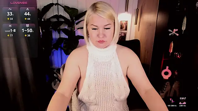 YolandaKiss online show from July 12, 2026, 8:53 pm