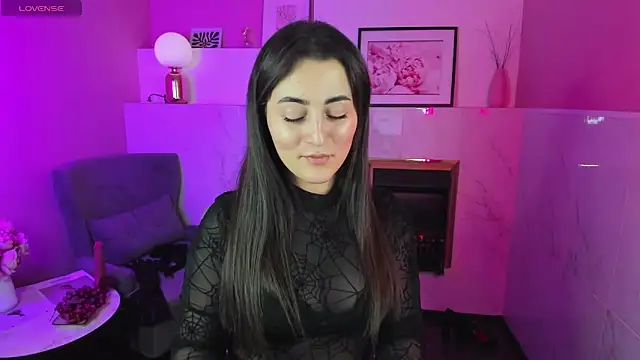 KylieMellow online show from February 26, 2025, 8:28 am