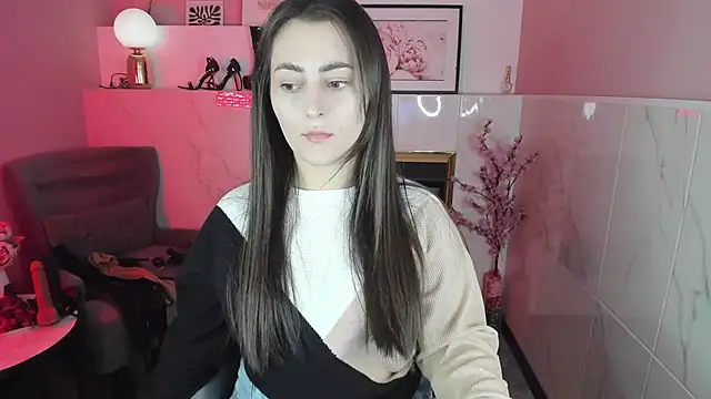 Snapshot of KylieMellow chatting on September 25, 2025, 1:39 pm KylieMellow online show from September 25, 2025, 1:39 pm