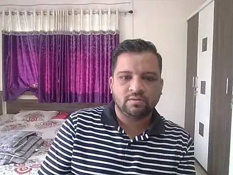 Snapshot of dhruv_love chatting on November 25, 2025, 3:51 am dhruv love online show from November 25, 2025, 3:51 am