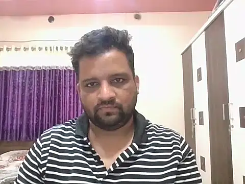 Snapshot of dhruv_love chatting on December 3, 2025, 8:36 am dhruv love online show from December 3, 2025, 8:36 am