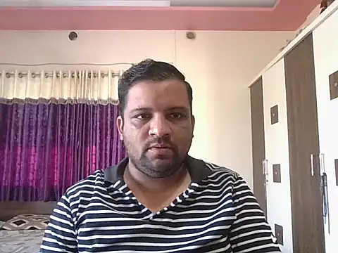 Snapshot of dhruv_love chatting on December 23, 2025, 4:45 am dhruv love online show from December 23, 2025, 4:45 am