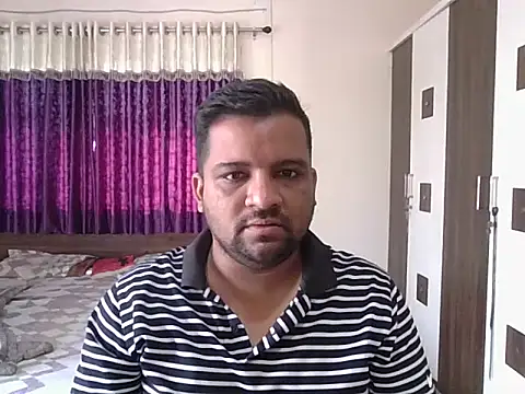 Snapshot of dhruv_love chatting on February 25, 2026, 4:12 am dhruv love online show from February 25, 2026, 4:12 am