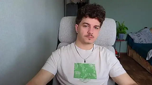 Remy Miles online show from April 24, 2026, 6:04 am