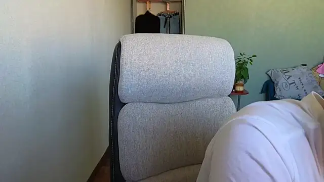 Remy Miles online show from March 29, 2026, 6:15 am