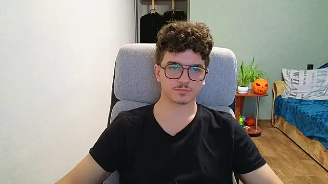 Remy Miles online show from November 23, 2025, 1:32 pm