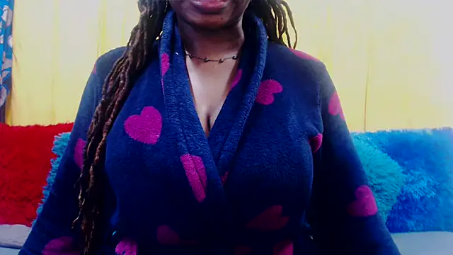 Bustydiva88 online show from November 30, 2025, 10:10 pm