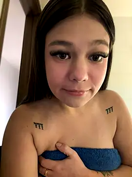 Alyshanon18 online show from September 24, 2025, 10:38 pm