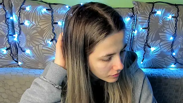 MaggieCake online show from February 13, 2026, 2:55 am