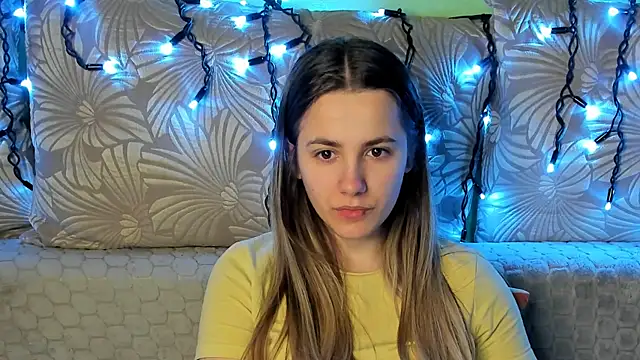 MaggieCake online show from February 22, 2026, 3:09 am