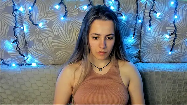 MaggieCake online show from May 22, 2026, 2:53 am