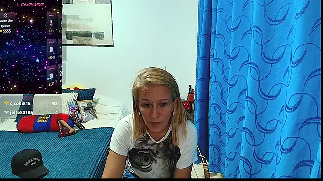 Snapshot of Naty_Stone chatting on January 31, 2025, 12:39 am Naty Stone online show from January 31, 2025, 12:39 am