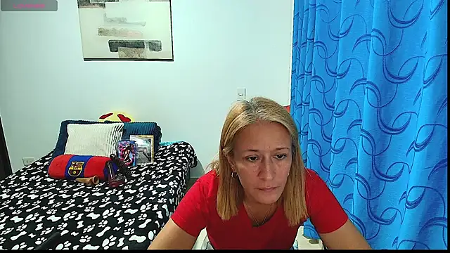 Snapshot of Naty_Stone chatting on January 24, 2025, 12:42 am Naty Stone online show from January 24, 2025, 12:42 am
