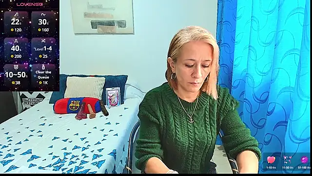 Snapshot of Naty_Stone chatting on March 7, 2025, 8:44 pm Naty Stone online show from March 7, 2025, 8:44 pm