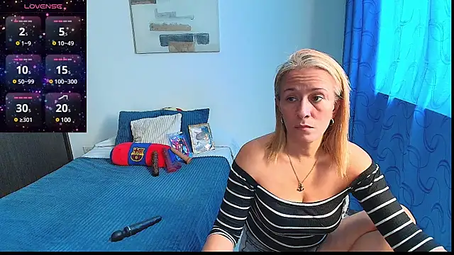 Snapshot of Naty_Stone chatting on February 11, 2025, 7:48 pm Naty Stone online show from February 11, 2025, 7:48 pm