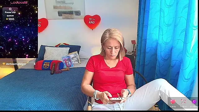 Snapshot of Naty_Stone chatting on February 19, 2025, 5:38 pm Naty Stone online show from February 19, 2025, 5:38 pm