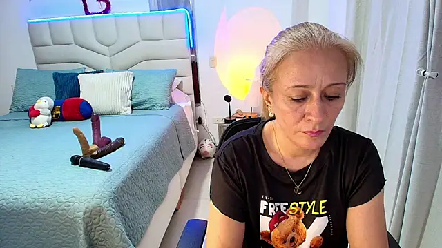 Naty Stone online show from July 9, 2026, 7:46 pm