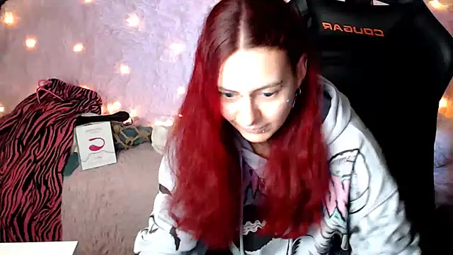 Snapshot of Ginger_Stay chatting on March 15, 2025, 1:18 pm Ginger Stay online show from March 15, 2025, 1:18 pm