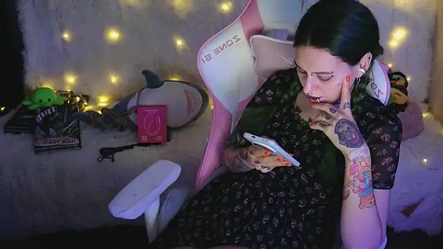 Ginger Stay online show from April 9, 2026, 11:05 am