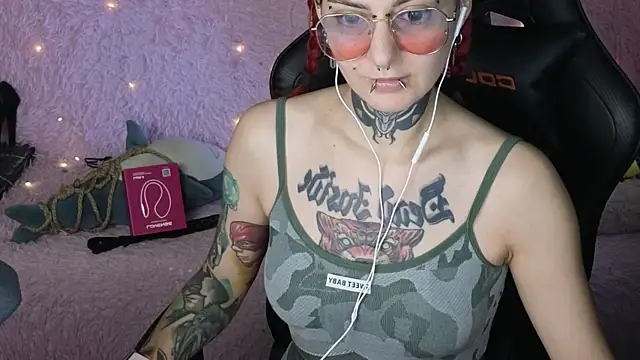 Snapshot of Ginger_Stay chatting on September 12, 2025, 11:54 am Ginger Stay online show from September 12, 2025, 11:54 am