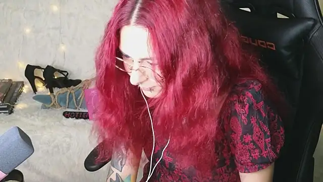 Snapshot of Ginger_Stay chatting on October 4, 2025, 10:22 pm Ginger Stay online show from October 4, 2025, 10:22 pm