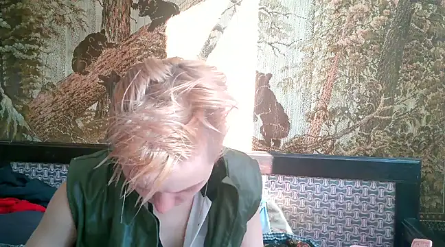 Snapshot of WildMissNiks chatting on February 18, 2025, 7:43 am WildMissNiks online show from February 18, 2025, 7:43 am