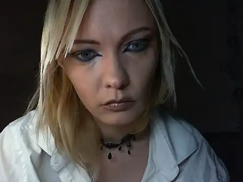 WildMissNiks online show from July 29, 2026, 6:45 am