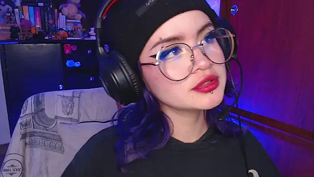 Snapshot of Raventh_ chatting on October 14, 2025, 2:50 pm Raventh  online show from October 14, 2025, 2:50 pm