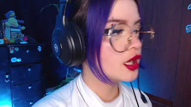 Snapshot of Raventh_ chatting on October 2, 2025, 9:51 pm Raventh  online show from October 2, 2025, 9:51 pm