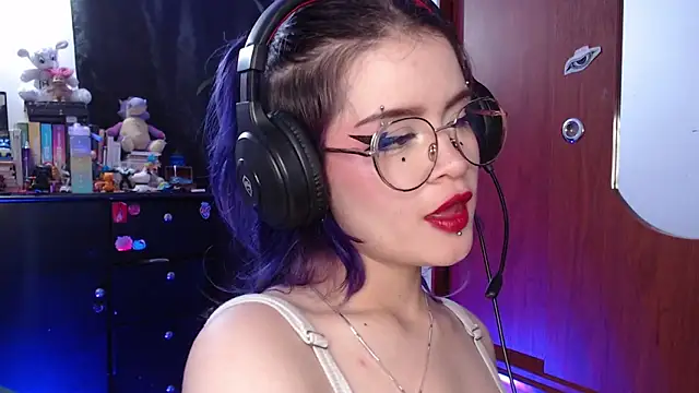 Snapshot of Raventh_ chatting on November 1, 2025, 2:55 pm Raventh  online show from November 1, 2025, 2:55 pm