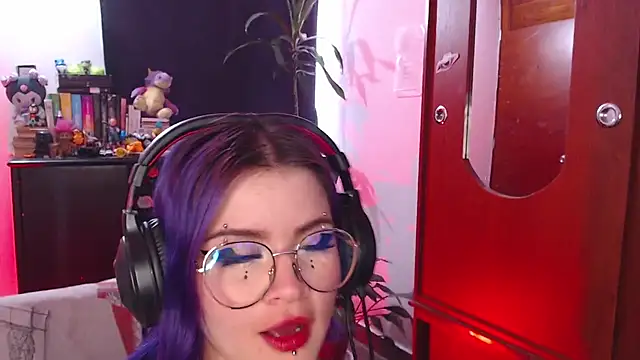 Snapshot of Raventh_ chatting on October 16, 2025, 2:25 pm Raventh  online show from October 16, 2025, 2:25 pm