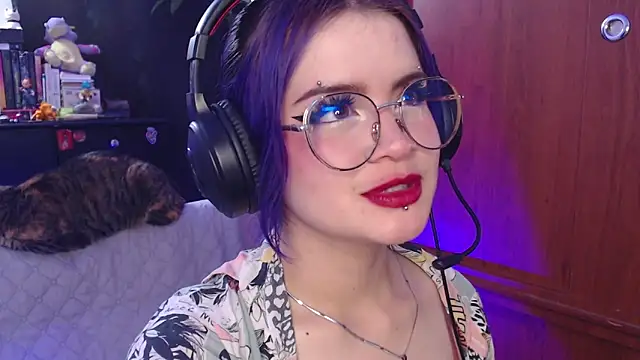 Snapshot of Raventh_ chatting on September 30, 2025, 4:24 pm Raventh  online show from September 30, 2025, 4:24 pm