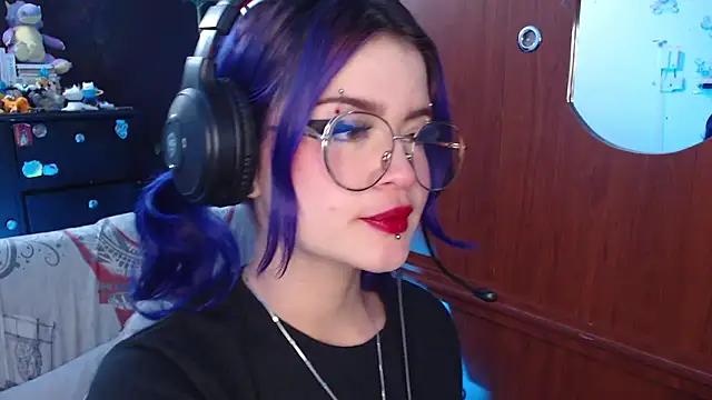 Snapshot of Raventh_ chatting on October 18, 2025, 11:45 am Raventh  online show from October 18, 2025, 11:45 am