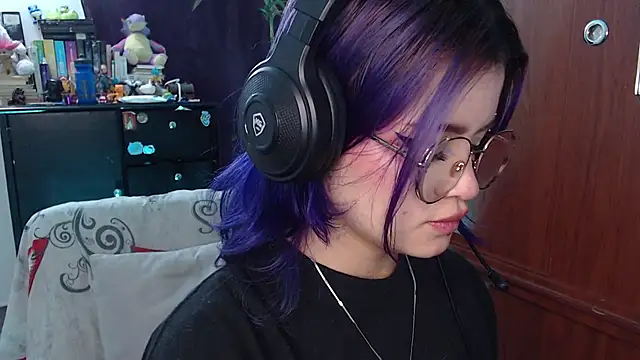 Snapshot of Raventh_ chatting on October 27, 2025, 11:55 am Raventh  online show from October 27, 2025, 11:55 am