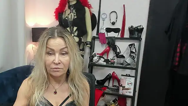 crystaLUX online show from February 18, 2026, 5:27 am