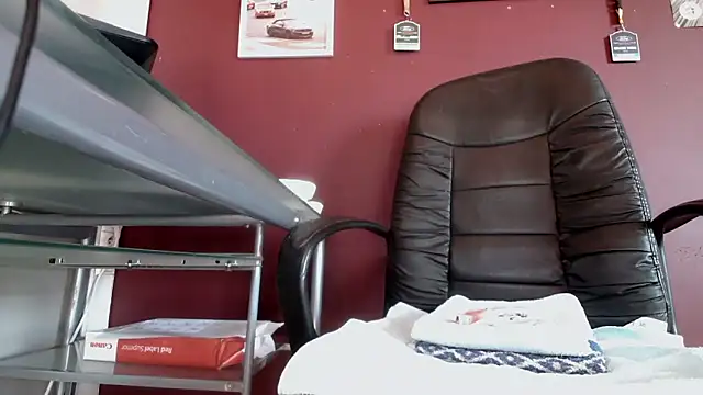 riverside197575 online show from February 8, 2026, 12:58 pm