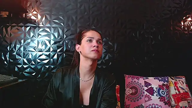 Snapshot of PINK__LOLA1 chatting on October 3, 2025, 12:25 am PINK  LOLA1 online show from October 3, 2025, 12:25 am