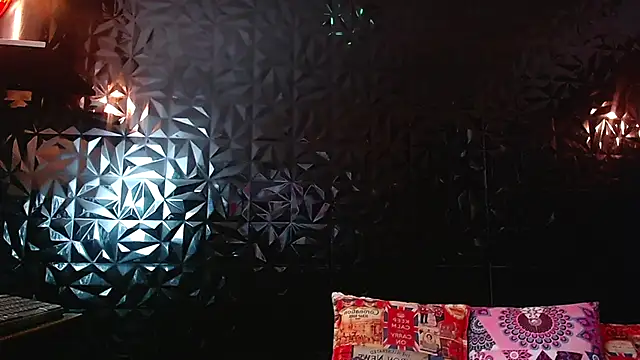 Snapshot of PINK__LOLA1 chatting on September 28, 2025, 12:12 pm PINK  LOLA1 online show from September 28, 2025, 12:12 pm