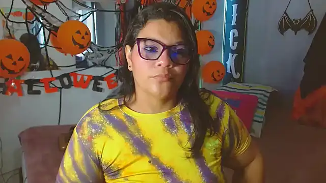 Selenna01 online show from October 29, 2025, 3:11 pm