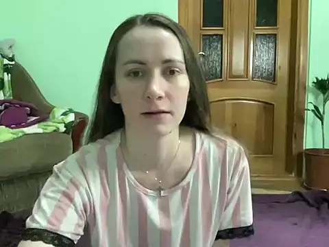 Snapshot of AngelTough20 chatting on October 4, 2025, 10:44 pm AngelTough20 online show from October 4, 2025, 10:44 pm