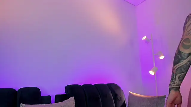 KeilaLovJack online show from March 12, 2025, 5:35 am