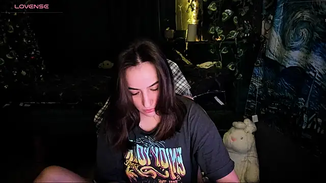 Selbi Paine online show from December 12, 2024, 11:47 pm