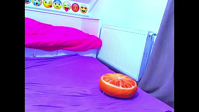 Snapshot of evehotty chatting on February 17, 2026, 8:06 pm evehotty online show from February 17, 2026, 8:06 pm