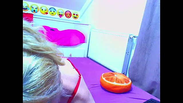 Snapshot of evehotty chatting on October 21, 2025, 7:02 pm evehotty online show from October 21, 2025, 7:02 pm